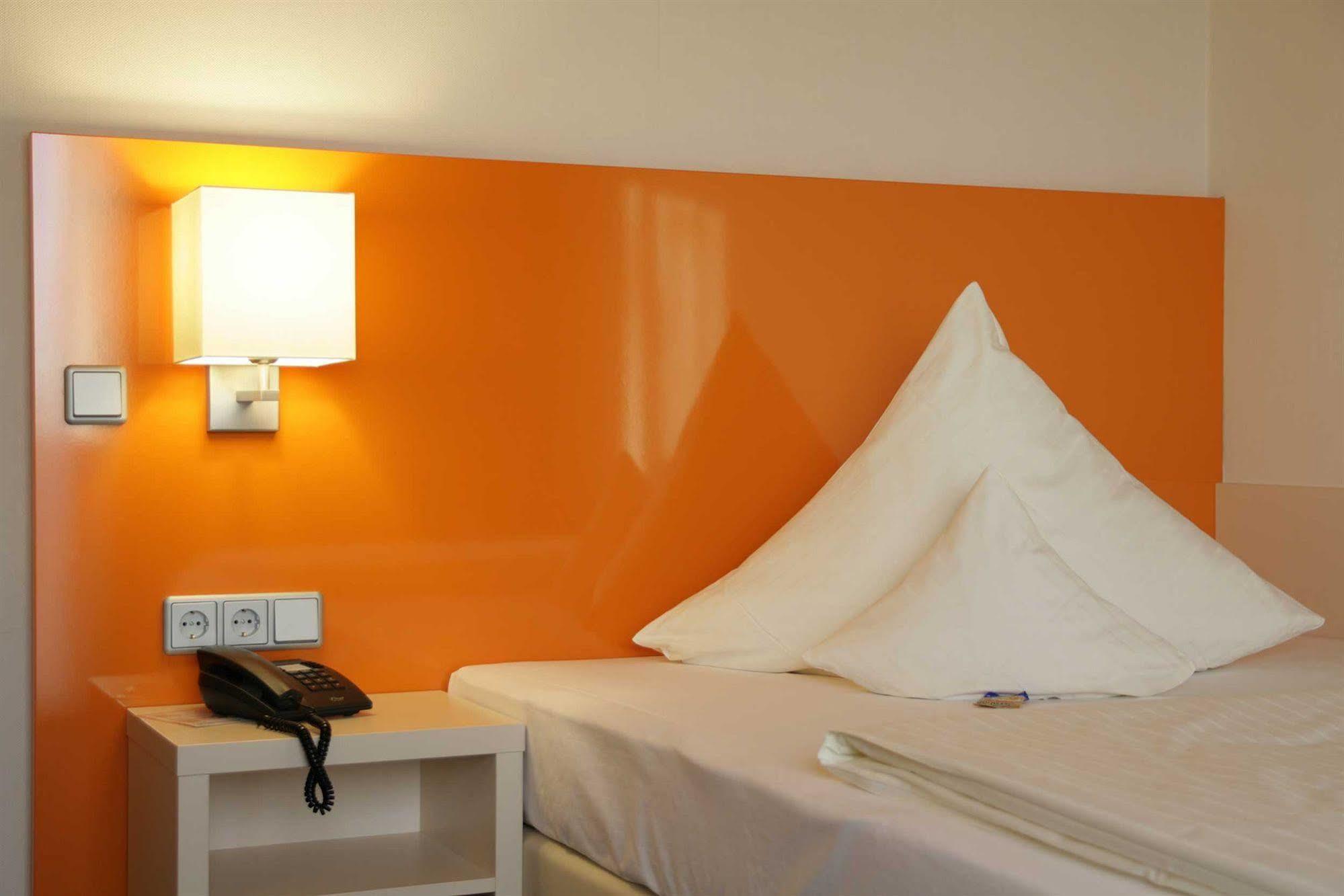 Stadt-Gut-Hotel Filderhotel Ostfildern Zewnętrze zdjęcie