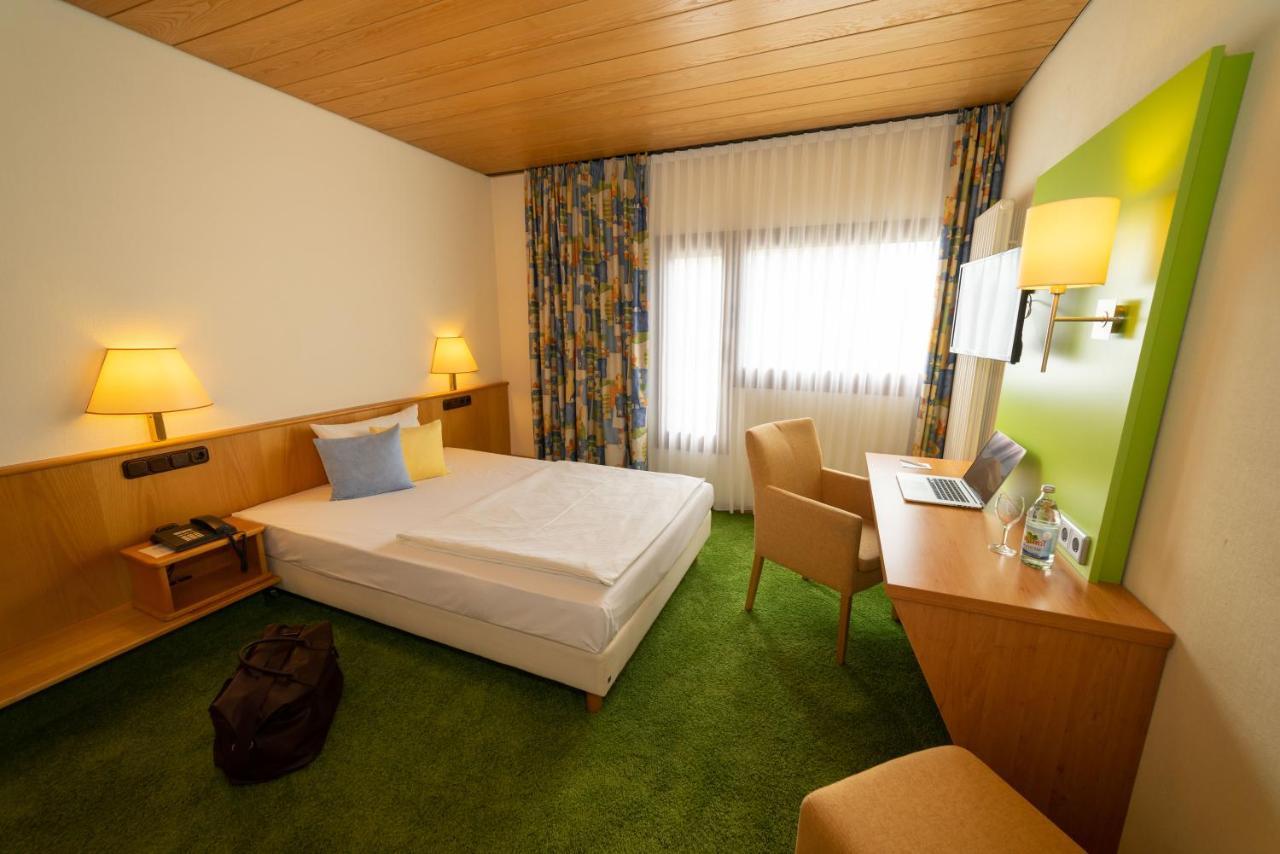 Stadt-Gut-Hotel Filderhotel Ostfildern Zewnętrze zdjęcie